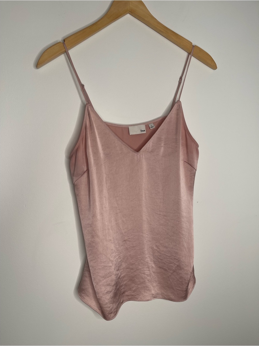 Aritzia Wilfred Blush Pink Satin Cami Spaghetti Strap Top Small V Neck Ballet